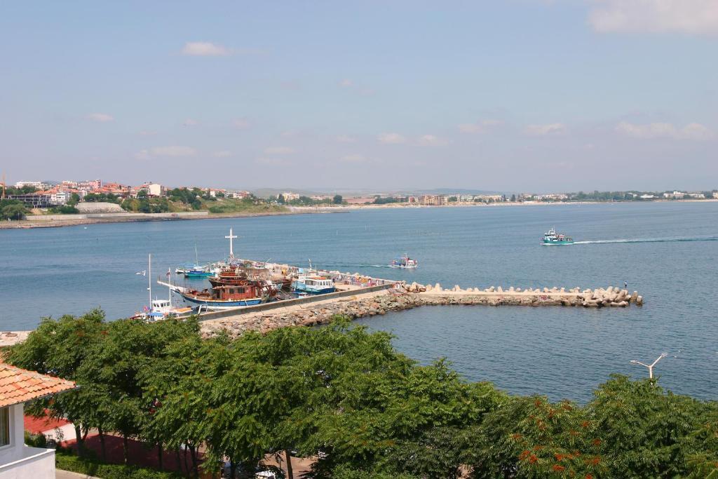 Trinity Sea Residence Nessebar Exterior photo